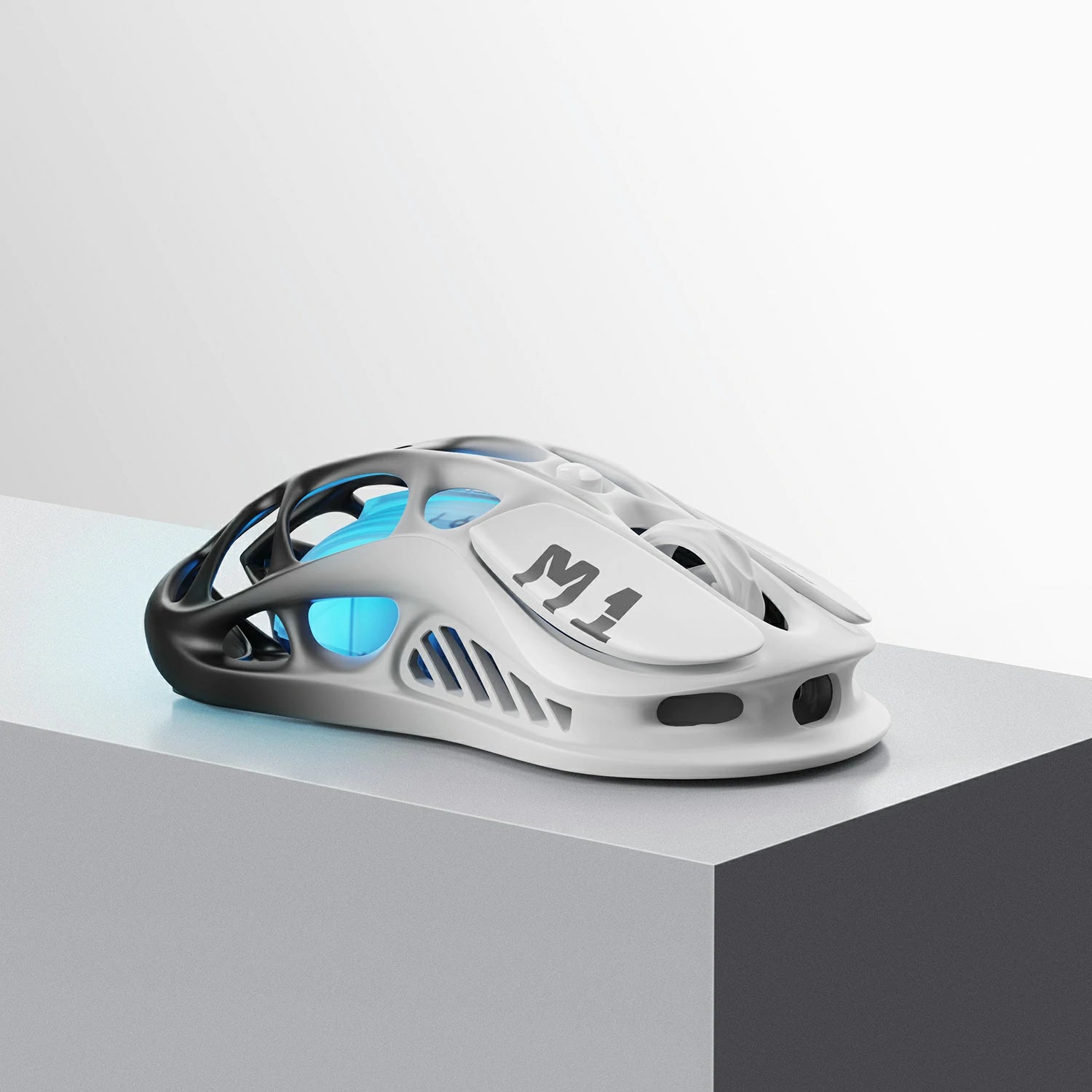 gravastar Mercury M1 Pro Gradient Black wireless gaming mouse ergonomic design great battery life for all-day gaming sessions
